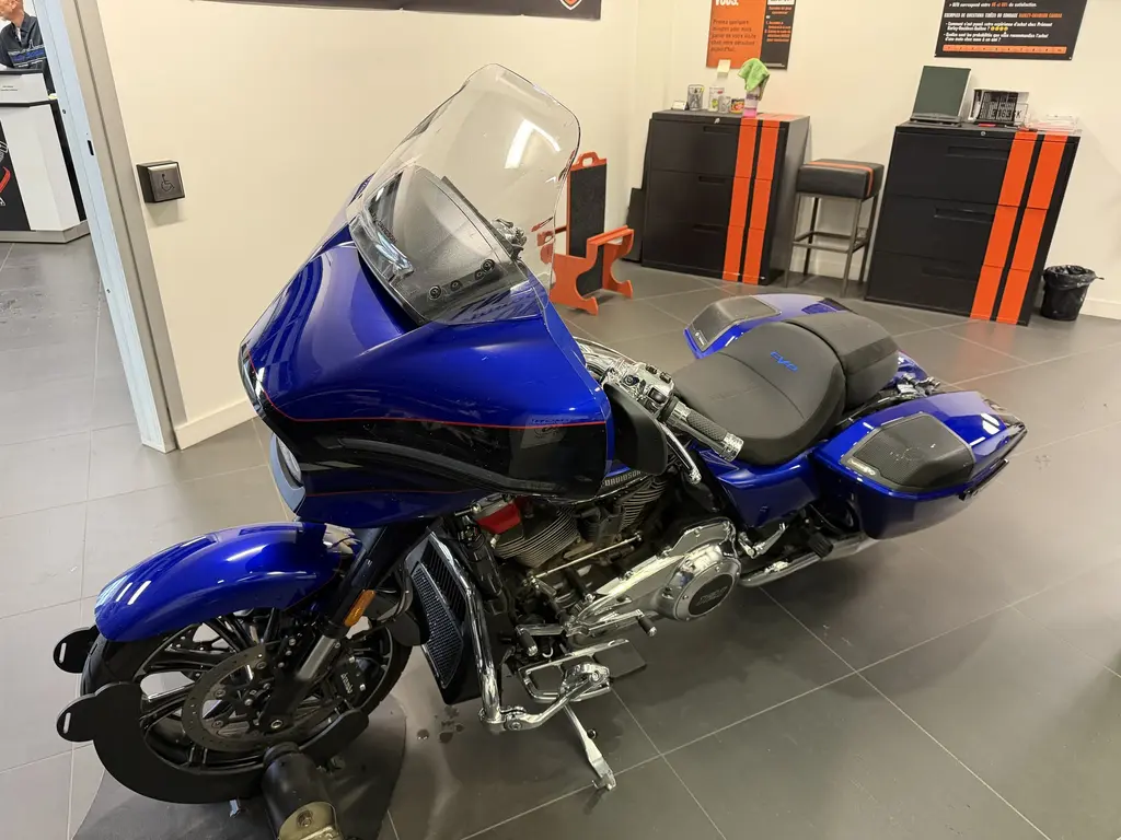 Harley-Davidson CVO Street Glide FLHXSEFLHXSE 2025