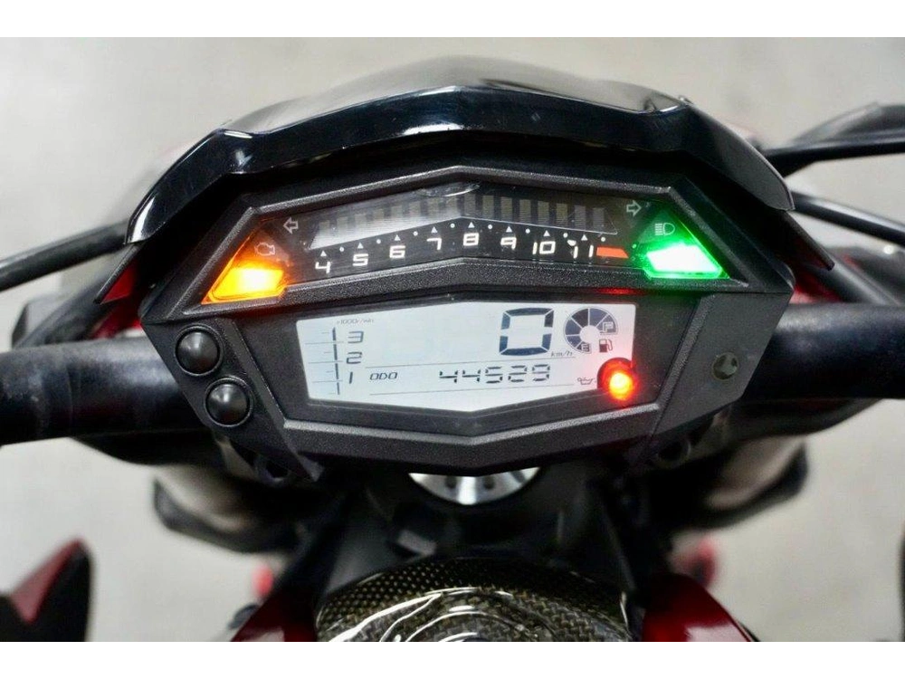 2016 Kawasaki Z1000 alt