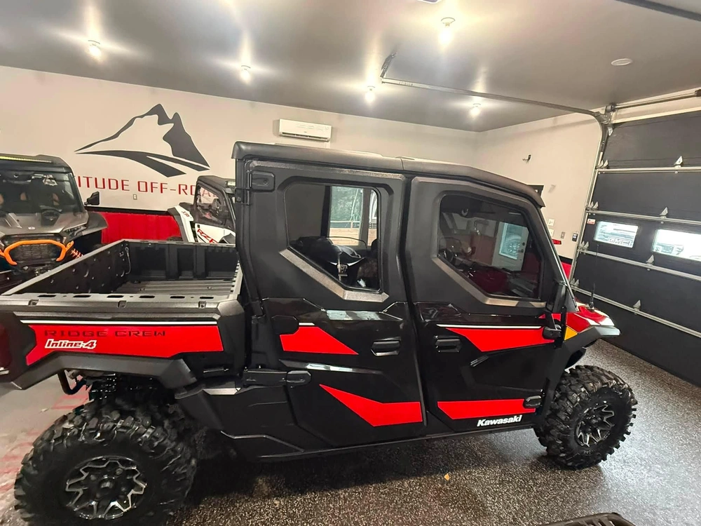 Kawasaki Ridge Creww 2025 alt