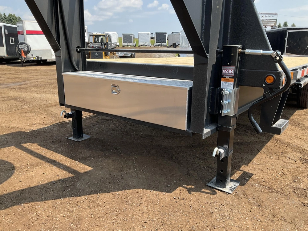 2027 Car Mate Trailers 8.5x25 10.5 Ton Gooseneck Equipment Trailer alt