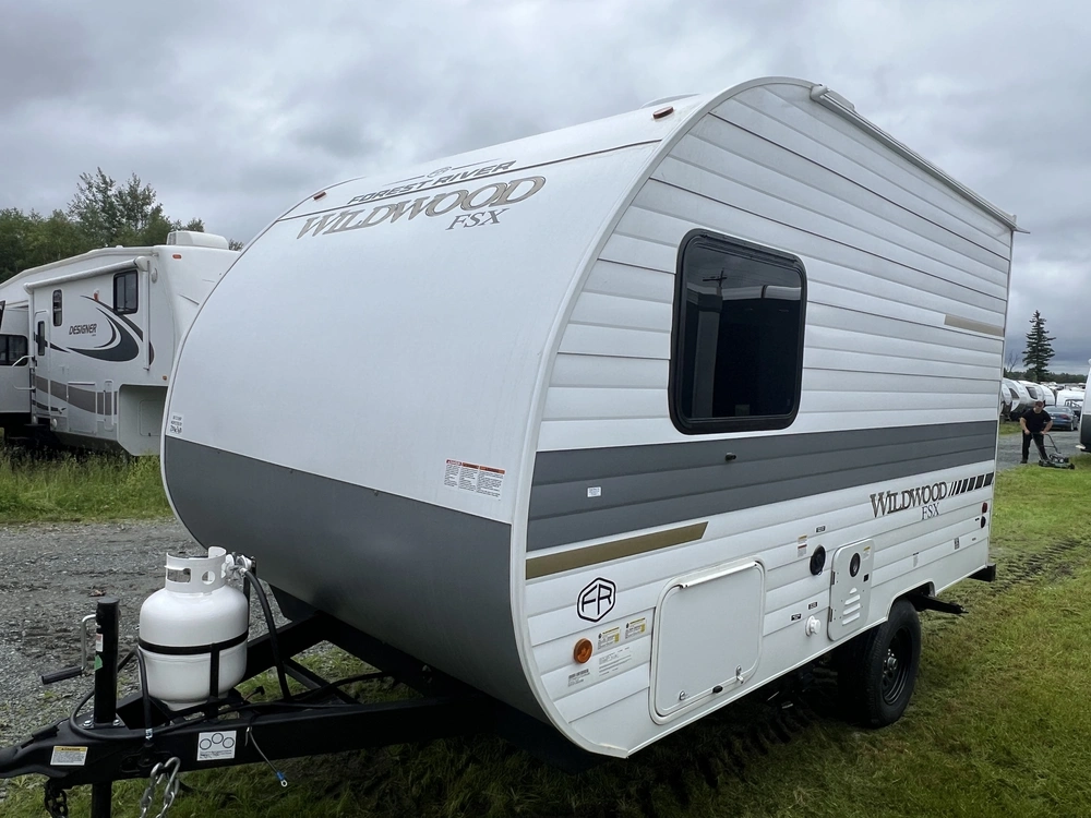 2026 Forest River Wildwood Fsx 135 Ice alt