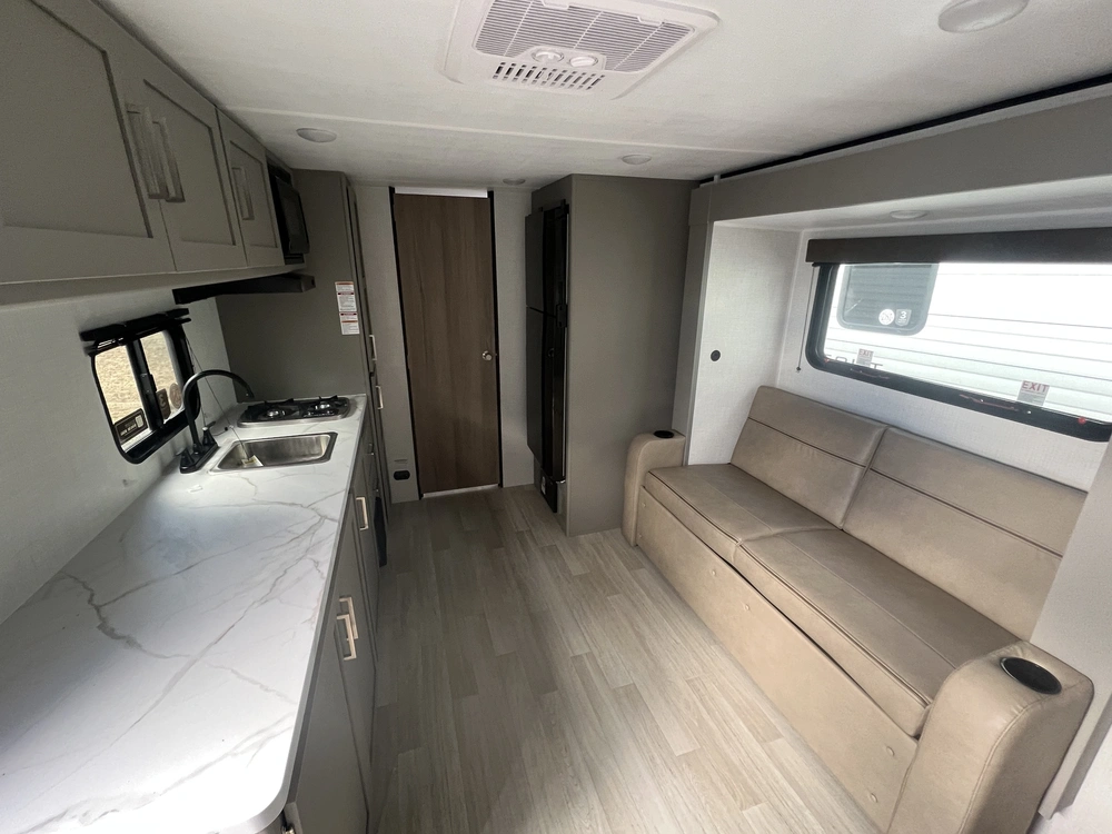 2026 Keystone Rv Hideout 195rbs alt