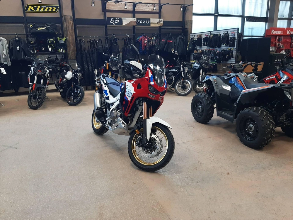 2026 Honda Africa Twin Adventure Sports Es alt