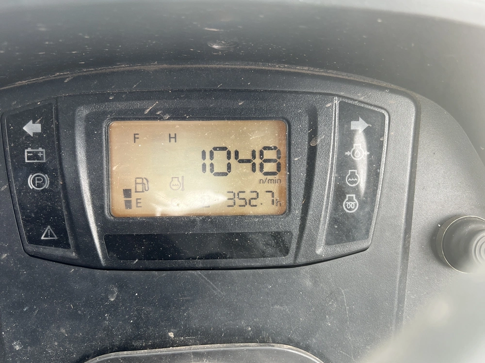 2022 Kubota Lx2610su alt