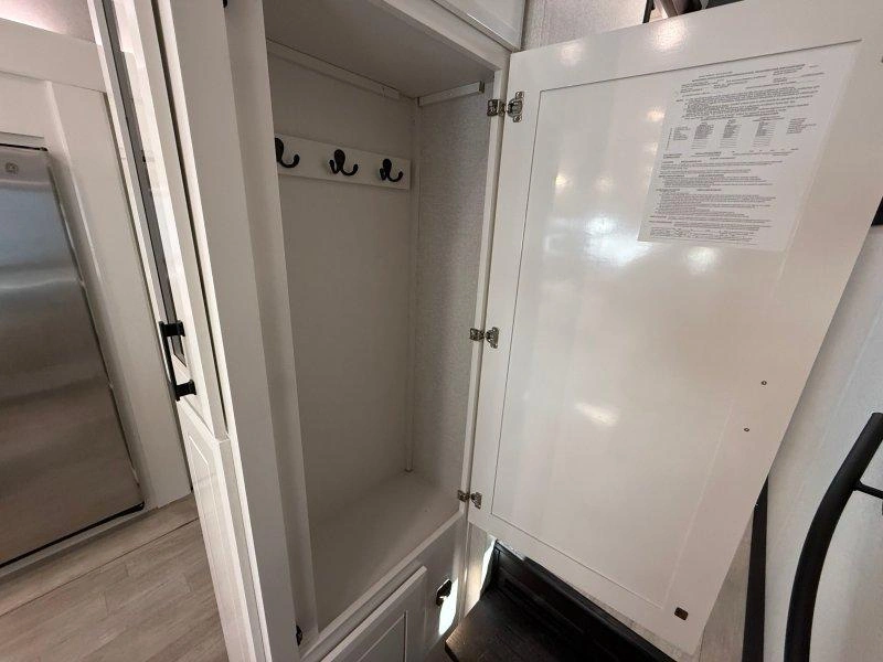Jayco Pinnacle 38kpts 2026 alt