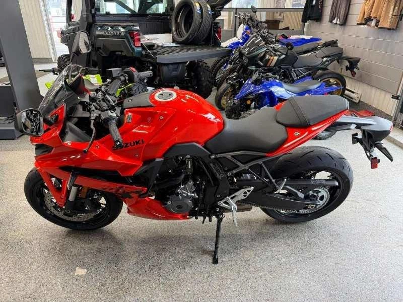 2026 Suzuki Suzuki Gsx8rm6 alt