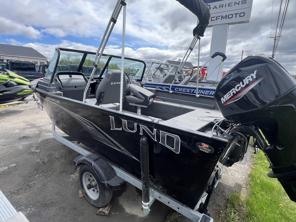 2021 Lund Boat Co 1650 Angler Sport alt