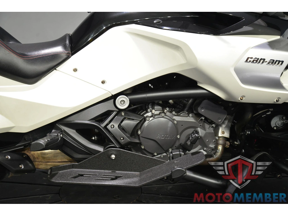 2016 Can-am Spyder F3-t Manual alt