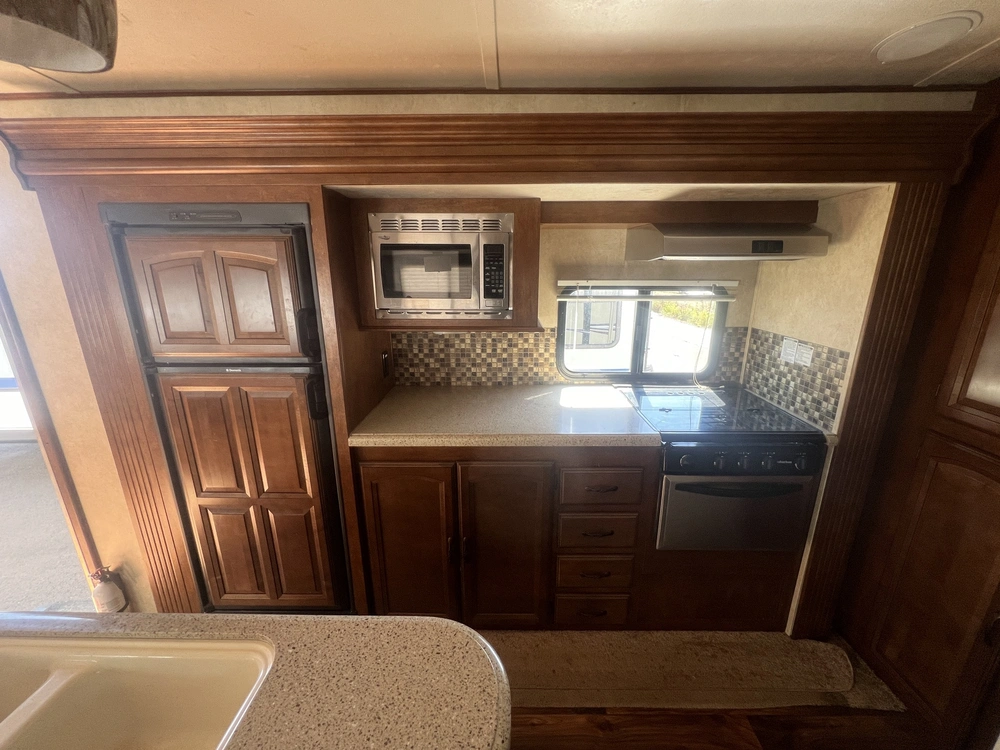 2015 Forest River Heritage Glen 300bh alt
