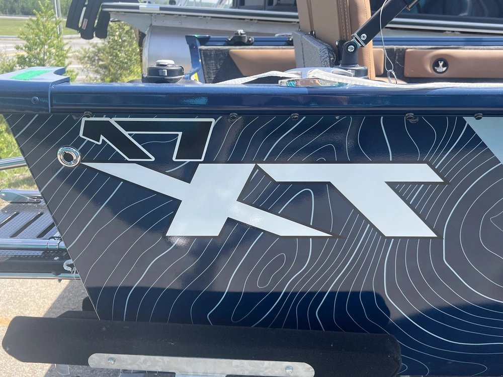 2026 Legend 17xt alt