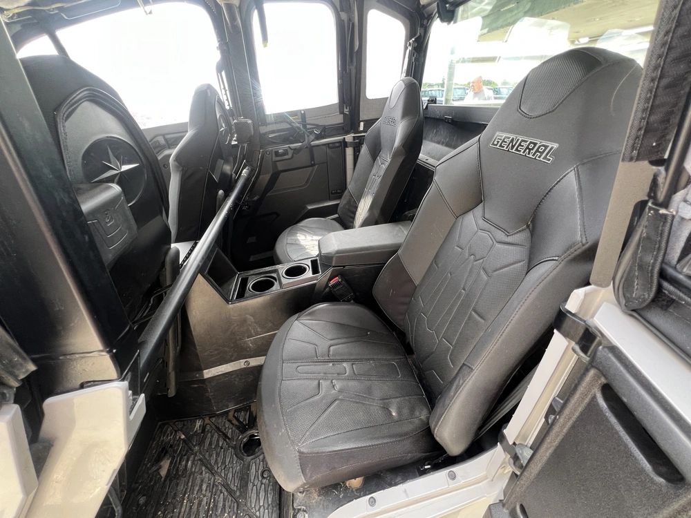 2023 Polaris General Xp 1000 4 Seater alt