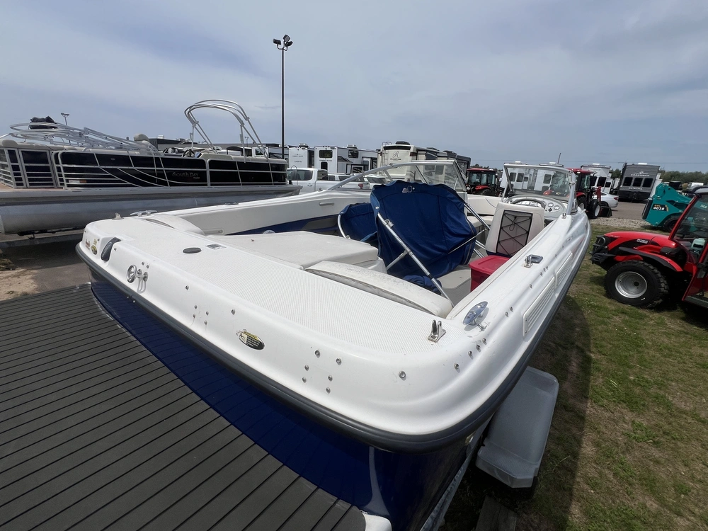 2008 Bayliner Discovery 215 alt