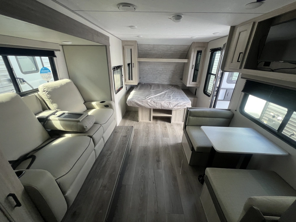 2026 Coachmen Catalina 194rbs alt