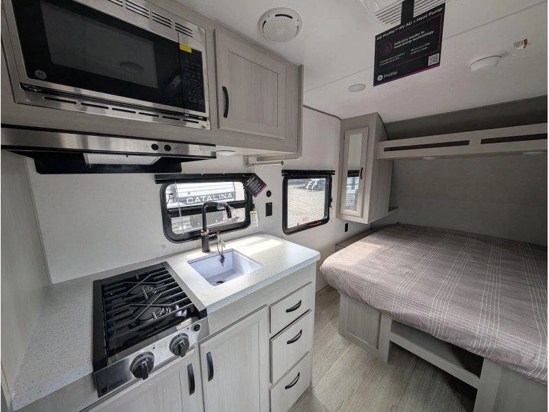 2027 Coachmen Catalina 154rbx alt