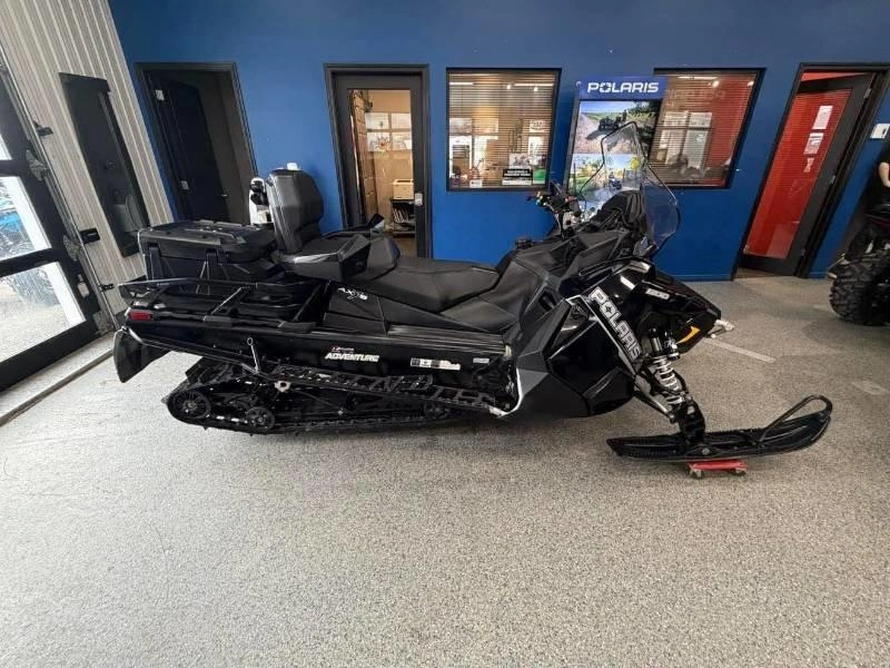 2018 Polaris Polaris Titan 800 alt