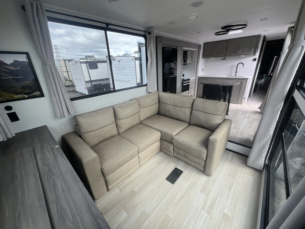 2026 Keystone Rv Hideout 31 Sunroom alt