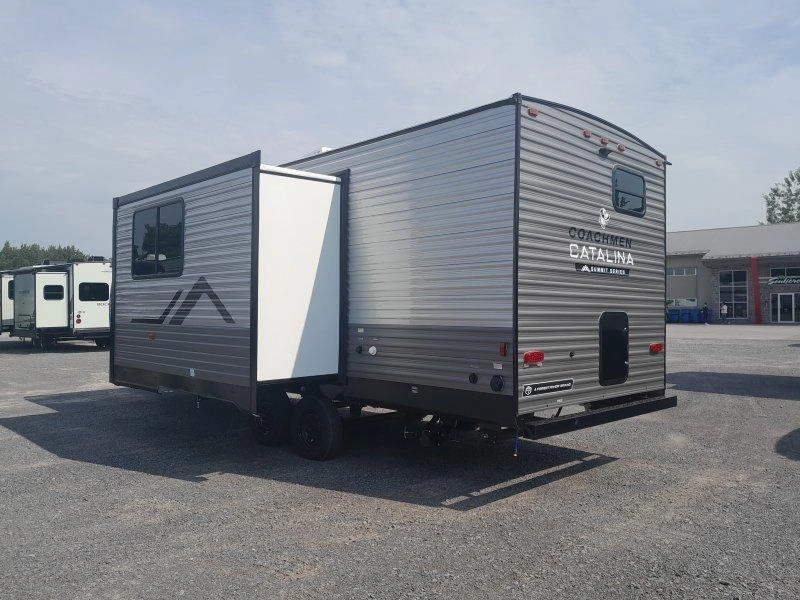 2027 Coachmen Catalina 231bhs alt