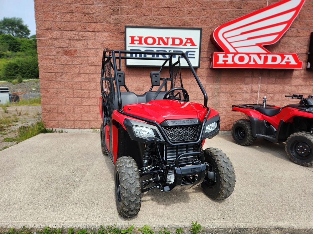 2026 Honda Pioneer 520 alt
