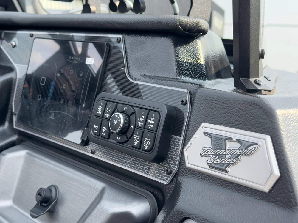 2027 Lund 1975 Pro V Sport alt
