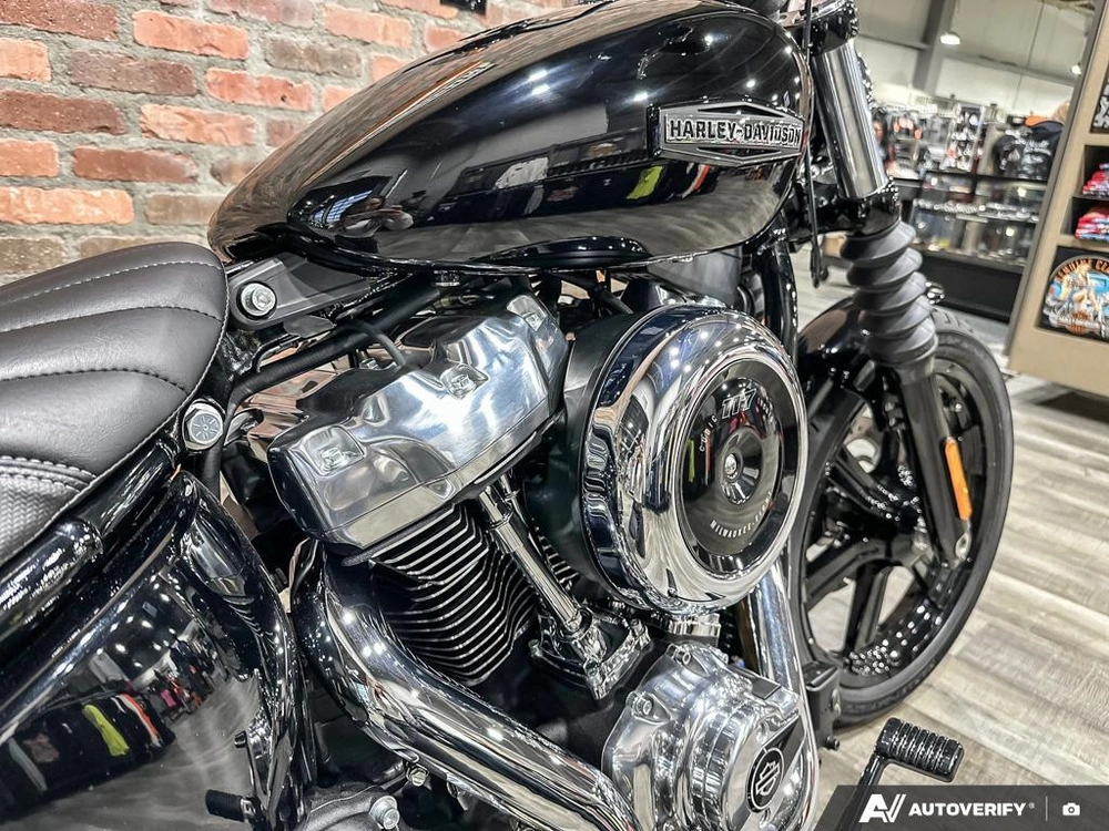 2026 Harley-davidson Street Bob alt