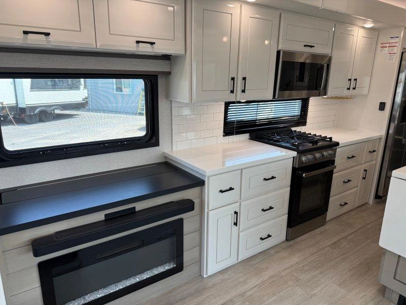 Jayco Pinnacle 38kpts 2026 alt