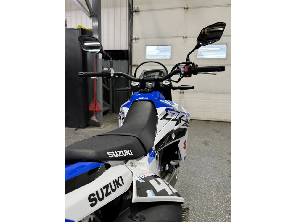 2025 Suzuki Dr-z4sm alt