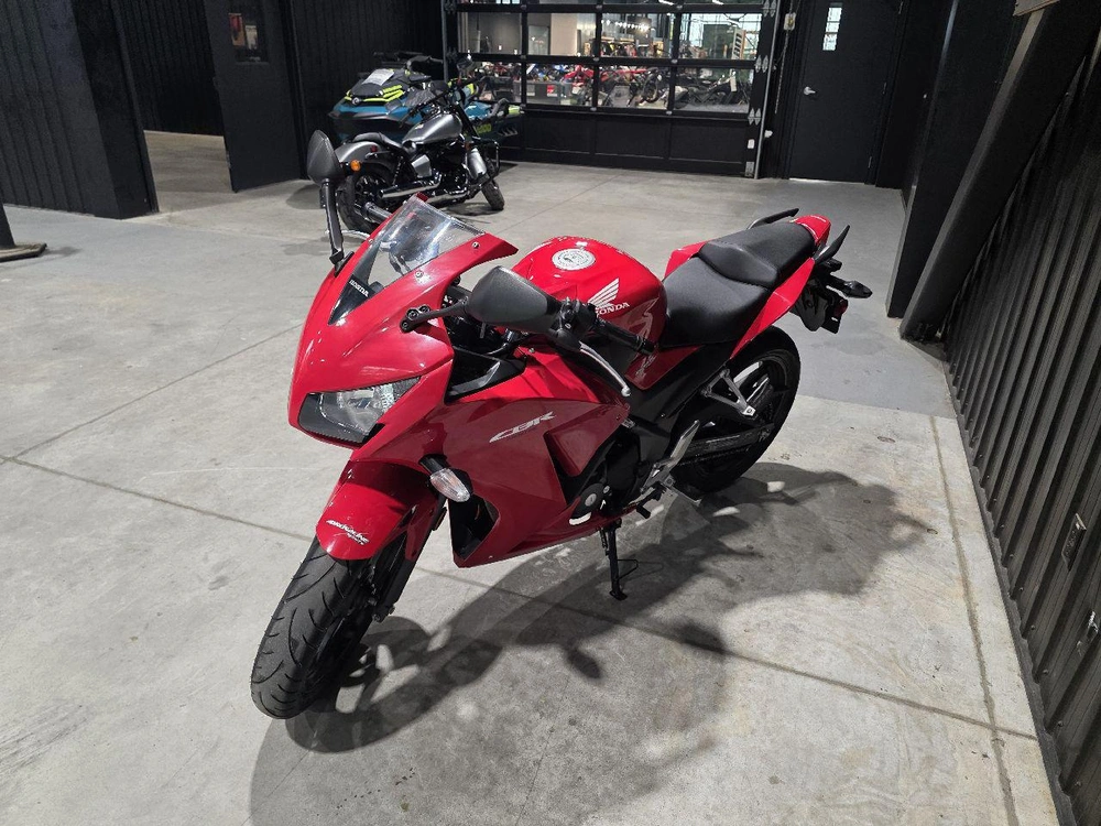 Honda Cbr300 2015 alt