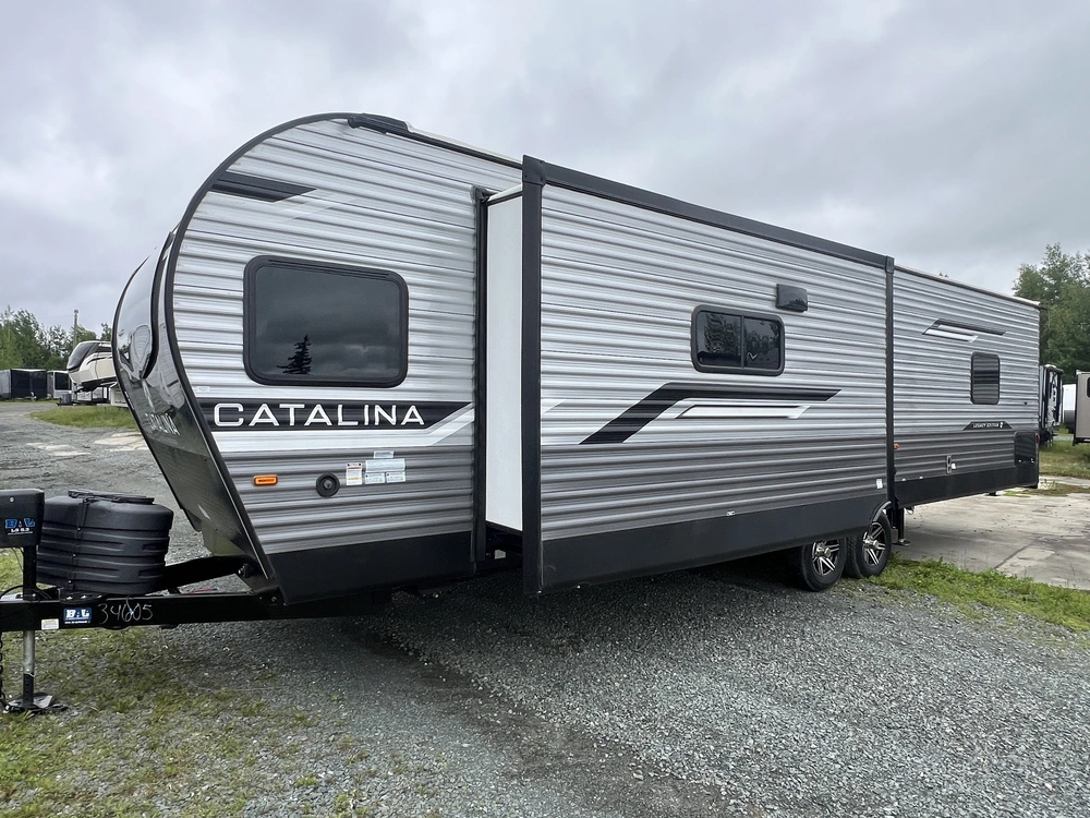2025 Forest River Coachmen Catalina Legacy Edition 283 Feds alt