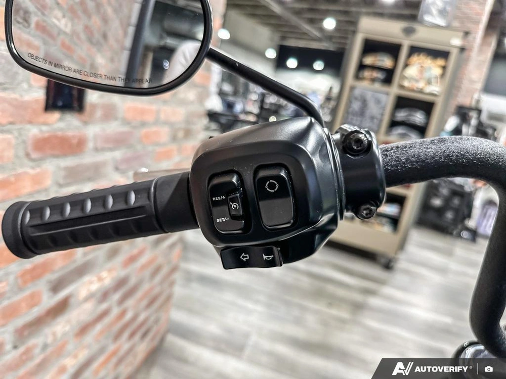 2026 Harley-davidson Street Bob alt