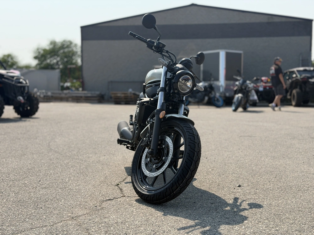 2026 Kawasaki Eliminator Abs alt