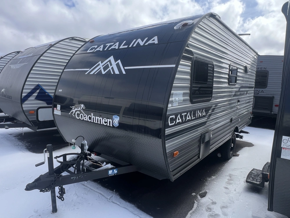 2024 Coachmen Catalina 154rbx alt