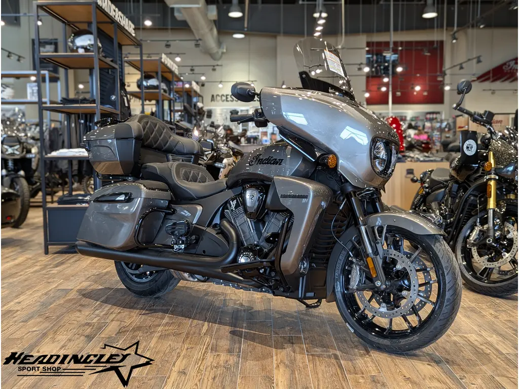 2026 Indian Motorcycle Roadmaster PowerPlus Dark Horse 112 + PowerBand Audio // Heavy Metal