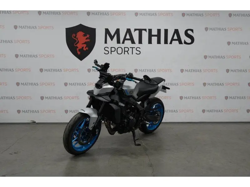 2025 Yamaha Mt-09 alt