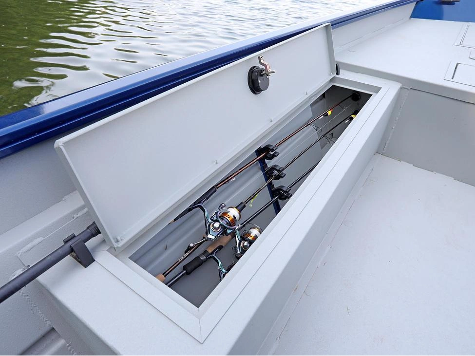 2025 Lund Boat Co 1760 Predator alt