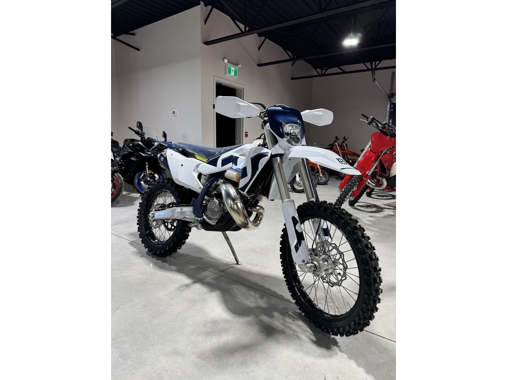 Husqvarna Te 300 2026 alt