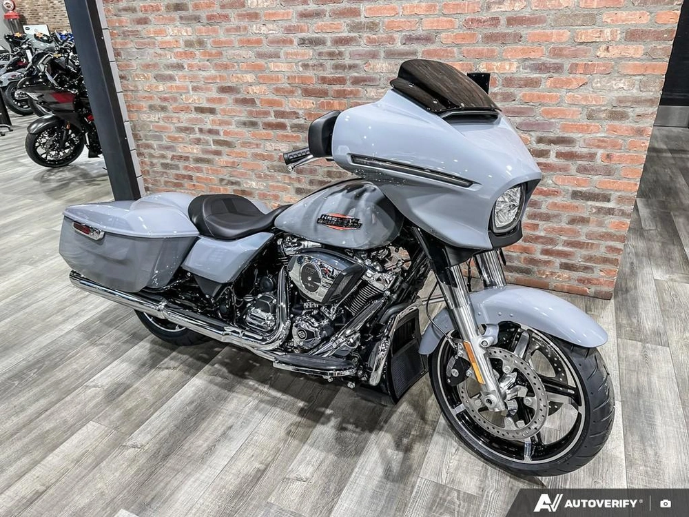 2026 Harley-davidson Street Glide alt