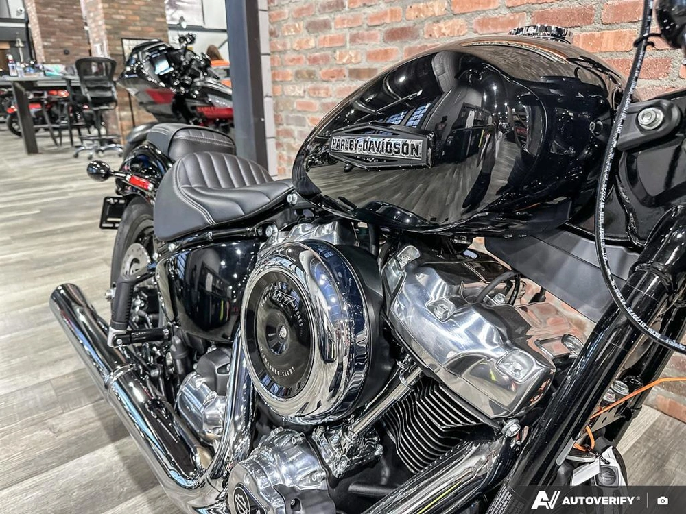 2026 Harley-davidson Street Bob alt
