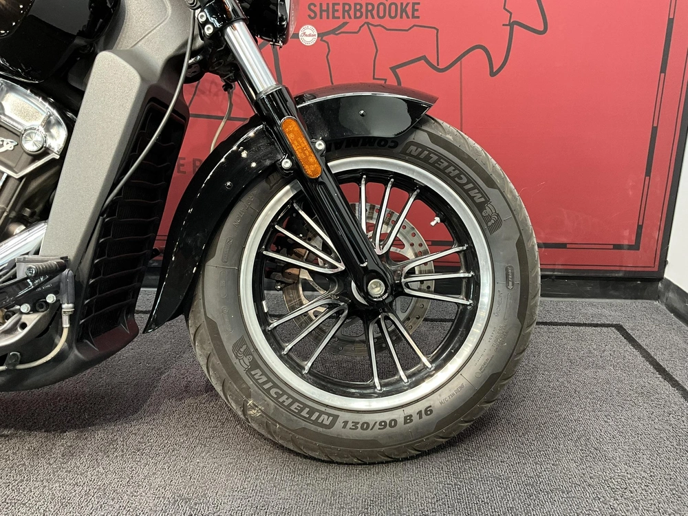 Indian Motorcycle Scout 2018 alt