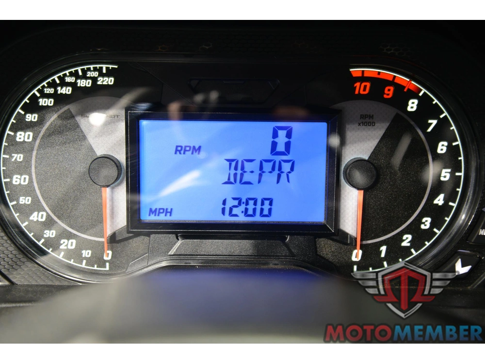 2023 Slingshot S W/ Technology Package I Manual alt