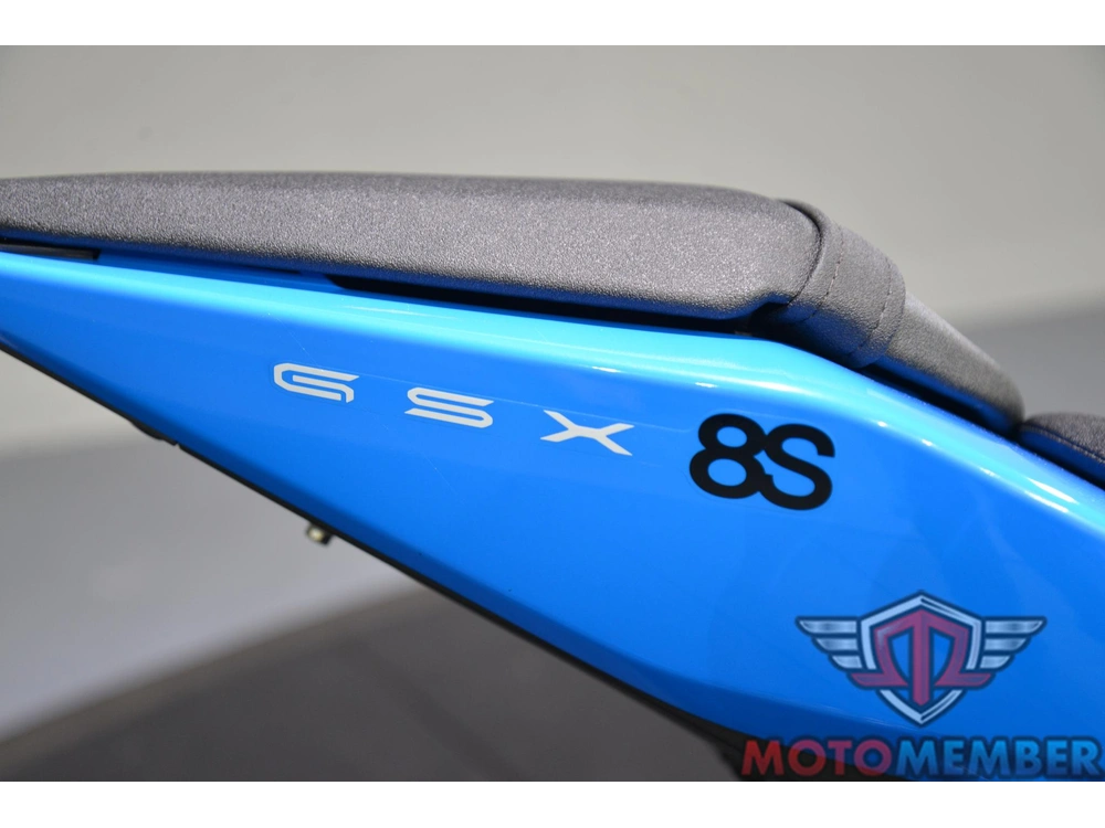 2024 Suzuki Gsx-8s alt