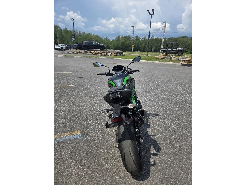 Kawasaki Z900 Se 2022 alt