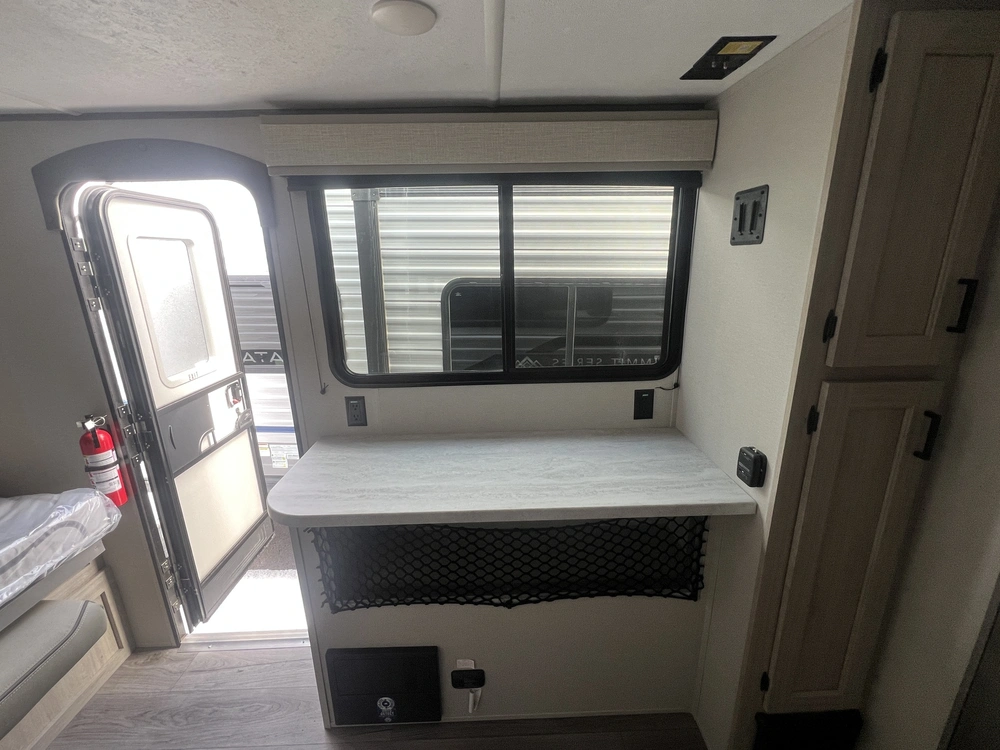 2024 Coachmen Catalina 154rbx alt
