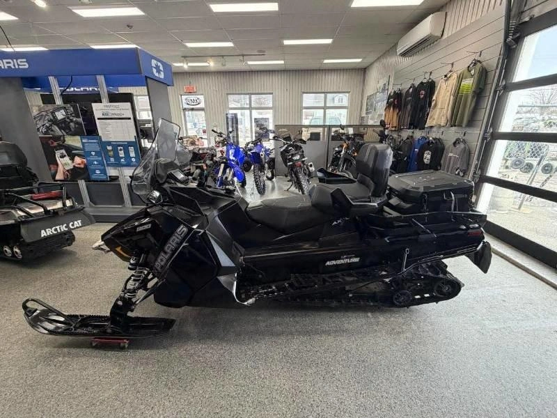 2018 Polaris Polaris Titan 800 alt