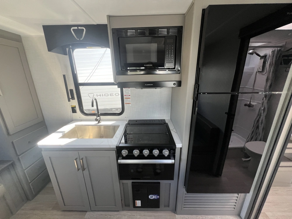 2026 Keystone Rv Hideout 210rl alt