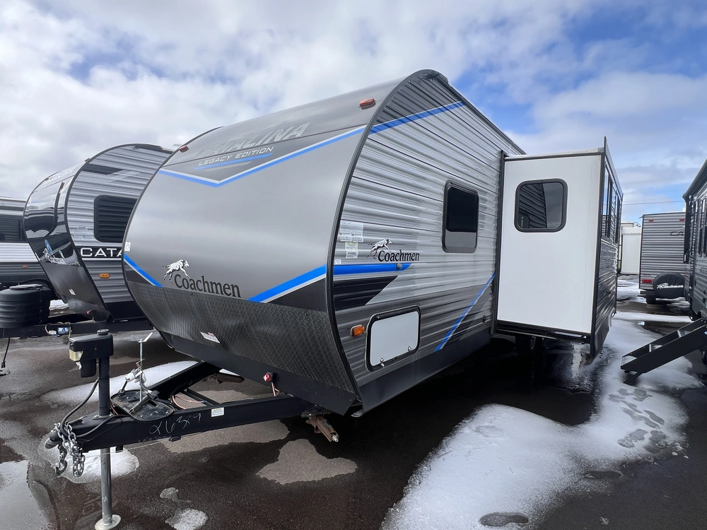 2022 Coachmen Catalina 293qbckle alt