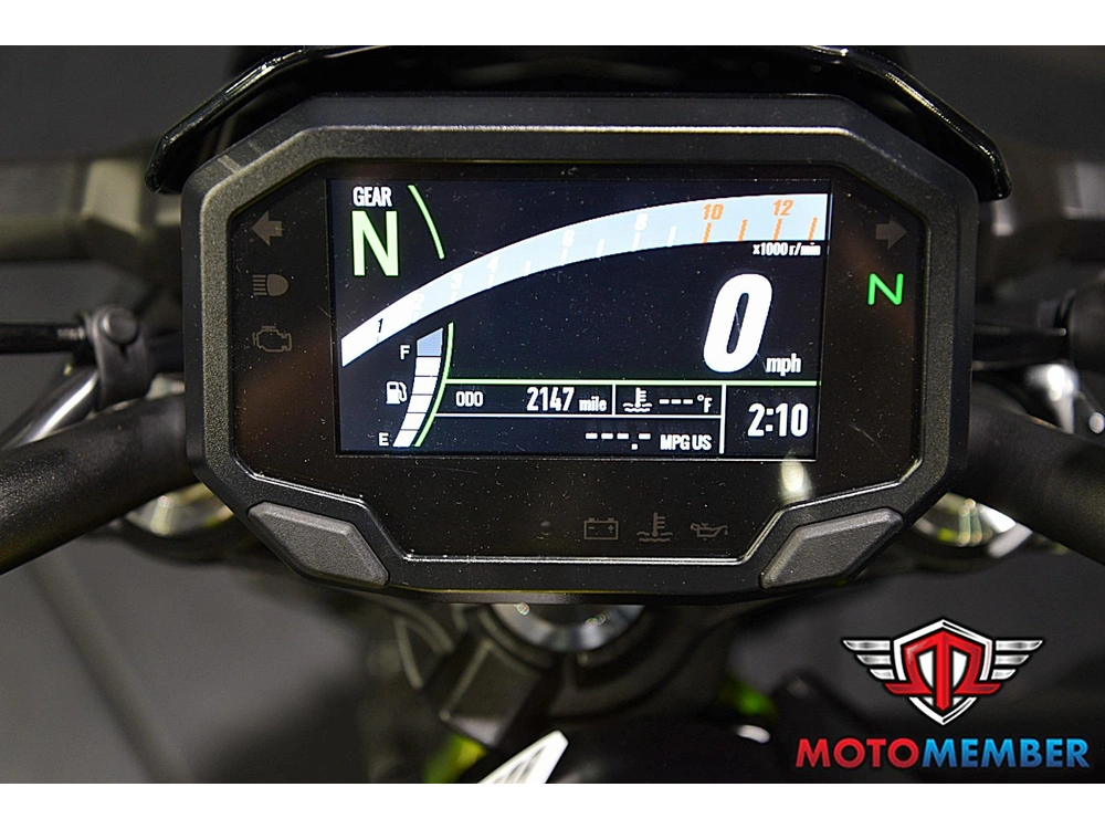 2022 Kawasaki Z650 alt