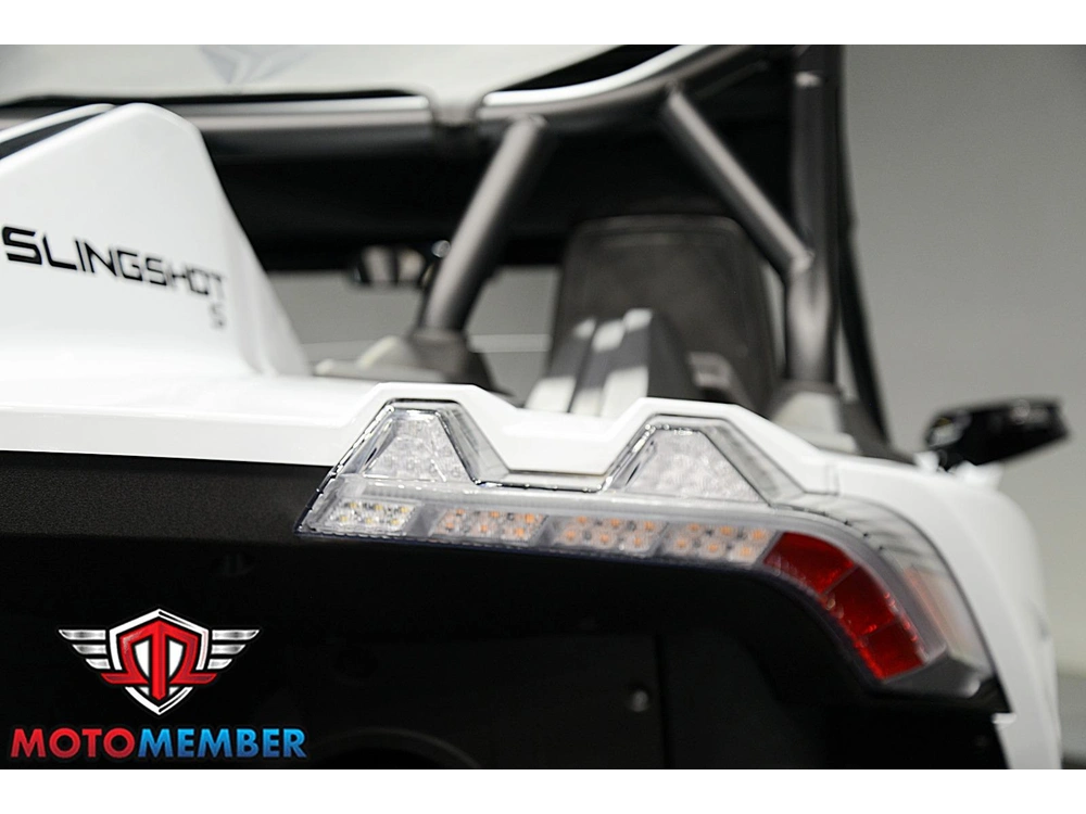 2023 Slingshot S W/ Technology Package I Manual alt