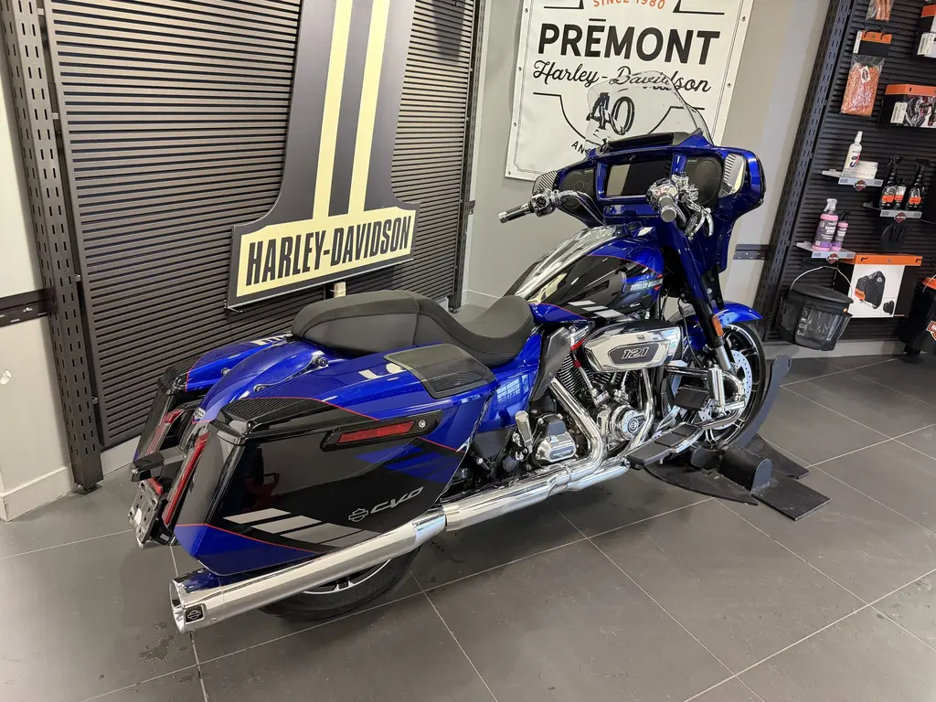 Harley-Davidson CVO Street Glide FLHXSEFLHXSE 2025
