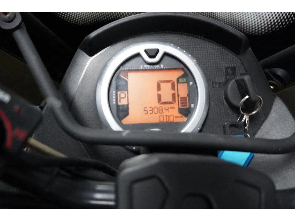 2011 Can-am 800 R Max Xt alt