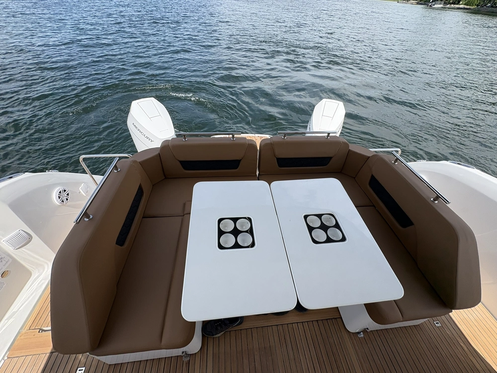 Jeanneau Th 38 2027 alt